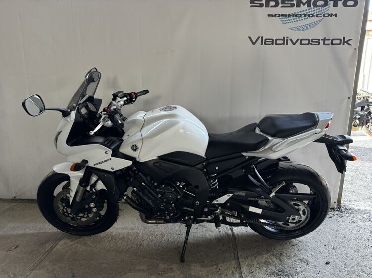 Yamaha FZ1 Fazer, 2011