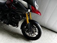 Suzuki V Strom 1000 11